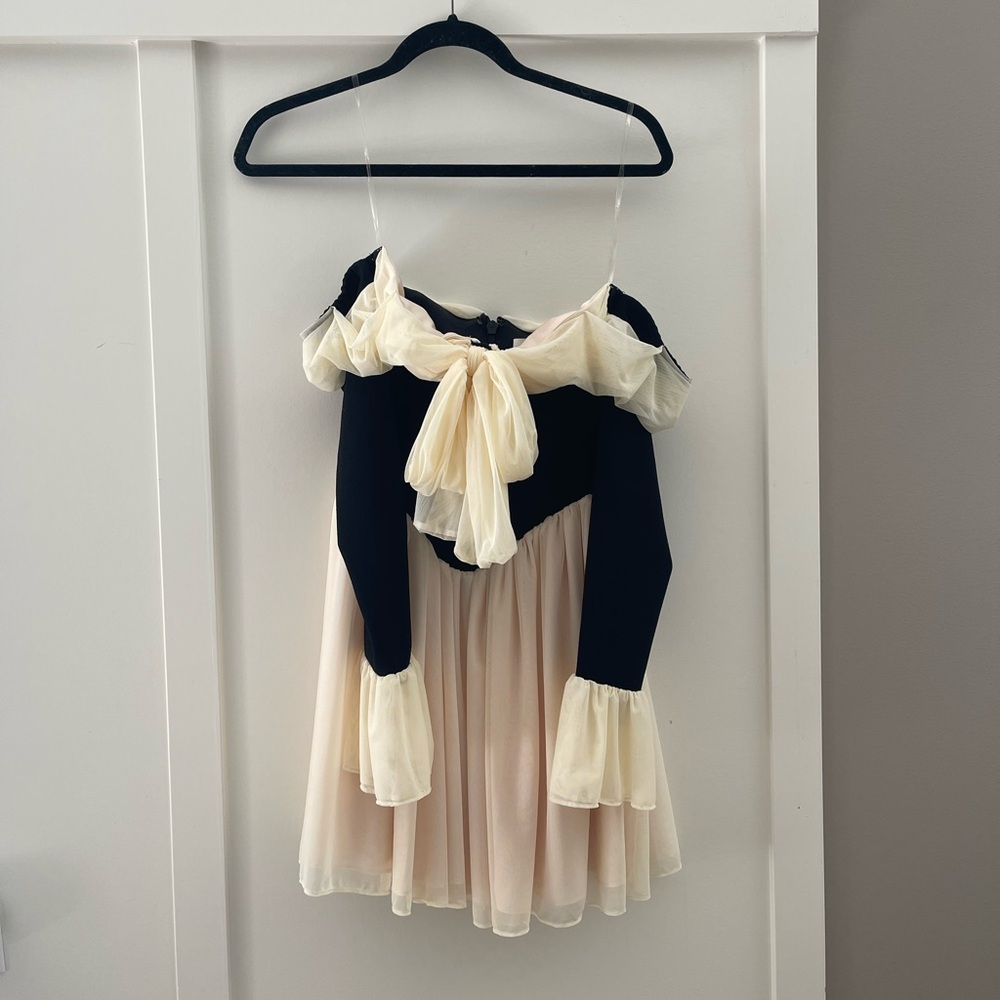 House of CB Alana Strapless Long Sleeve Minidress - Picture 7 of 7